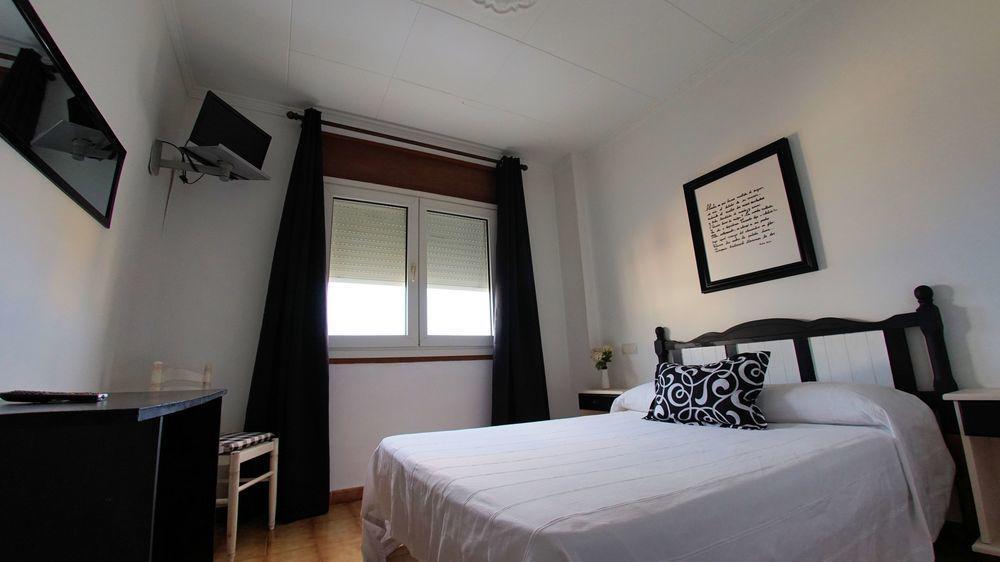 Hostal Don Pepe Фигерас Экстерьер фото