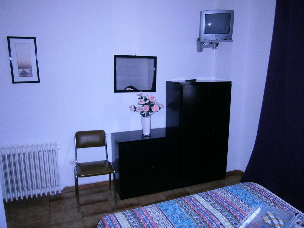Hostal Don Pepe Фигерас Экстерьер фото
